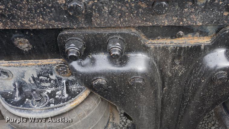 image for item DD7694 1989 Kenworth T600 semi truck