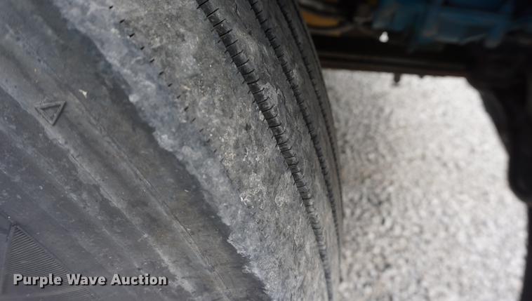 image for item DD7694 1989 Kenworth T600 semi truck