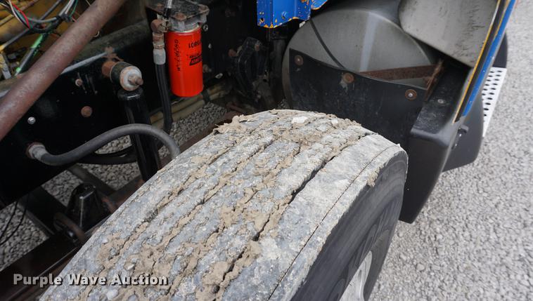 image for item DD7694 1989 Kenworth T600 semi truck