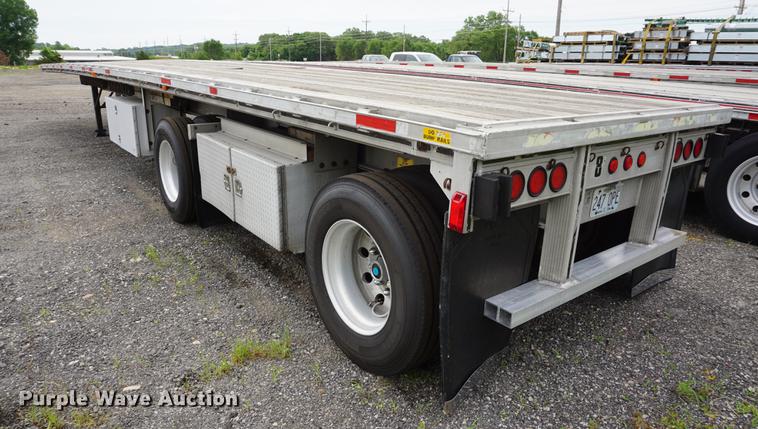 image for item DD7697 1997 East flatbed trailer