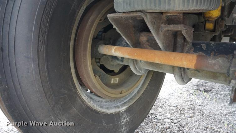 image for item DD7697 1997 East flatbed trailer