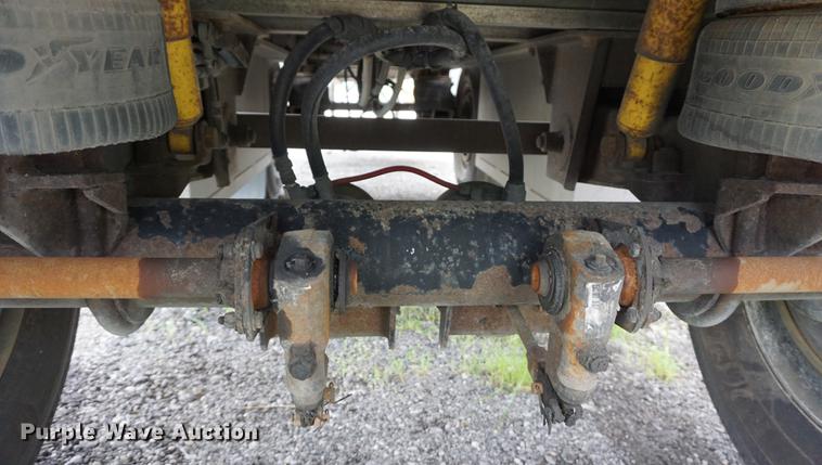 image for item DD7697 1997 East flatbed trailer