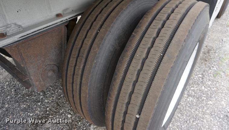 image for item DD7697 1997 East flatbed trailer