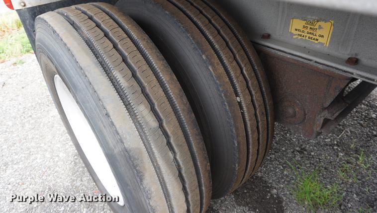 image for item DD7697 1997 East flatbed trailer