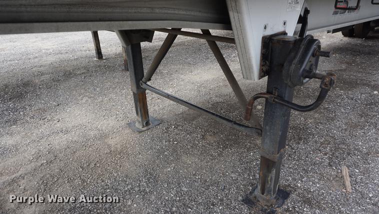 image for item DD7698 1999 Benson flatbed trailer