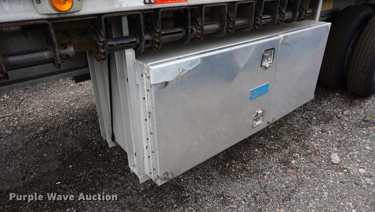 image for item DD7698 1999 Benson flatbed trailer