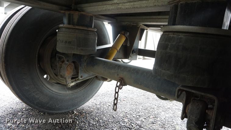 image for item DD7698 1999 Benson flatbed trailer