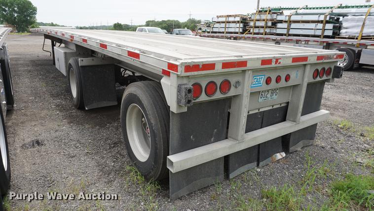 image for item DD7699 1998 East flatbed trailer