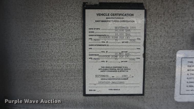 image for item DD7699 1998 East flatbed trailer