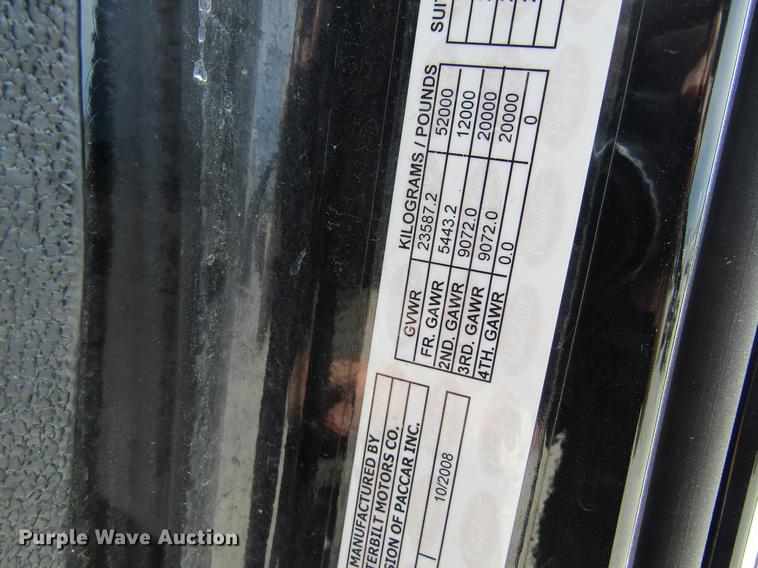 image for item DD8496 2009 Peterbilt 387 semi truck
