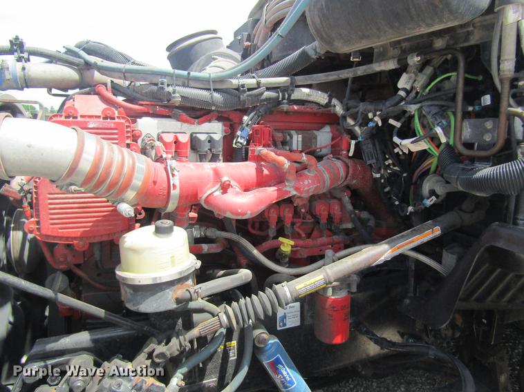 image for item DD8496 2009 Peterbilt 387 semi truck