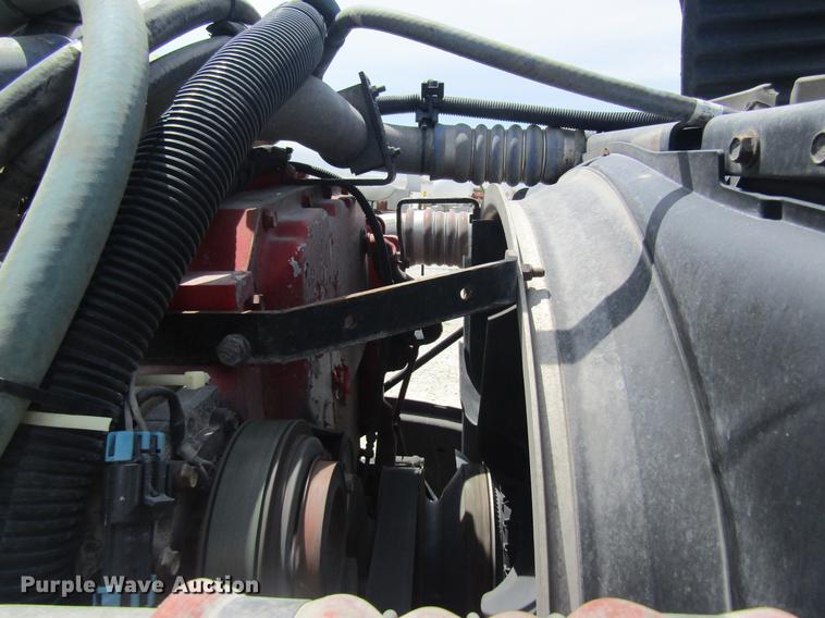 image for item DD8496 2009 Peterbilt 387 semi truck