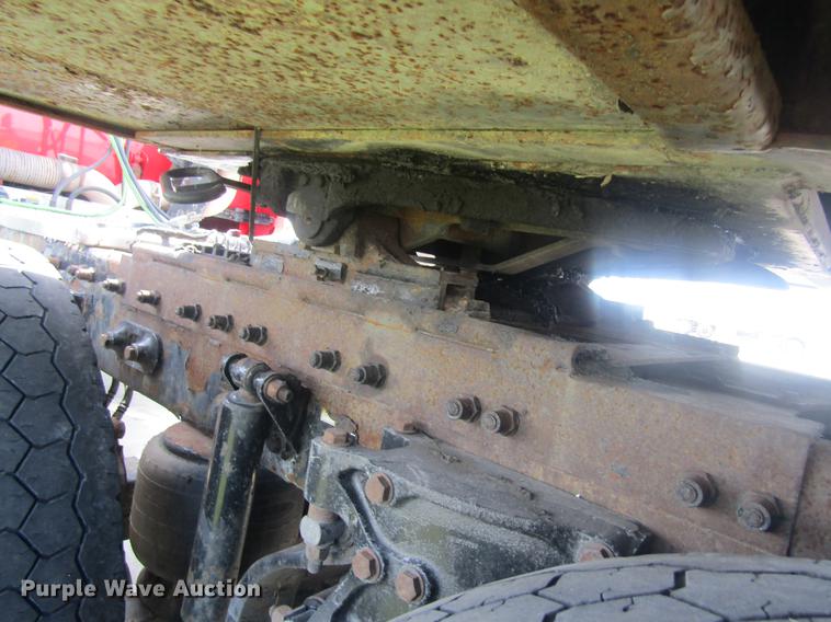 image for item DD8497 2008 Peterbilt 387 semi truck