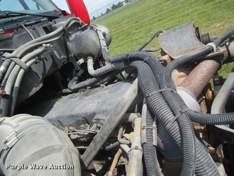 image for item DD8497 2008 Peterbilt 387 semi truck