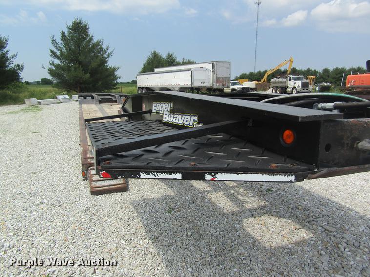 image for item DD8509 2002 Eager Beaver 50GSL lowboy equipment trailer