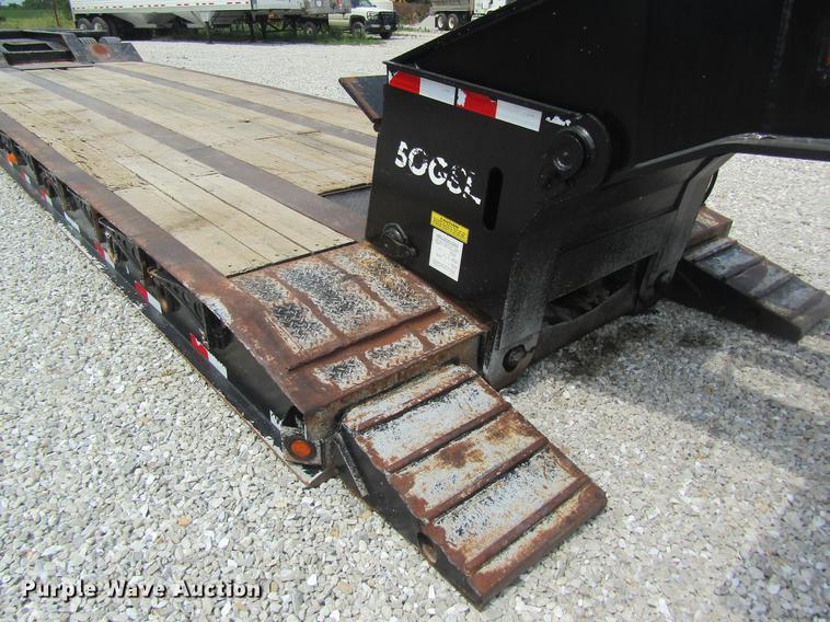 image for item DD8509 2002 Eager Beaver 50GSL lowboy equipment trailer