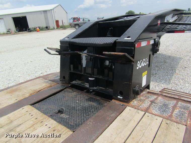 image for item DD8509 2002 Eager Beaver 50GSL lowboy equipment trailer