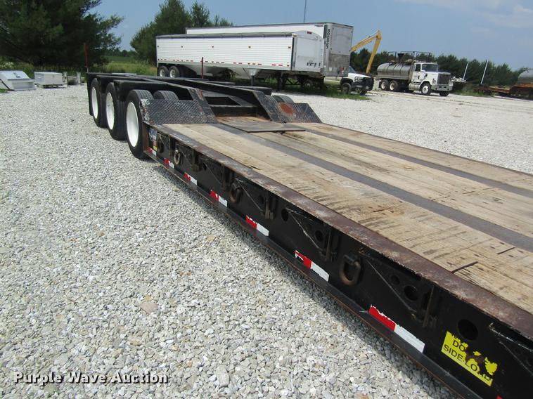 image for item DD8509 2002 Eager Beaver 50GSL lowboy equipment trailer
