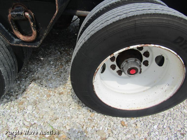 image for item DD8509 2002 Eager Beaver 50GSL lowboy equipment trailer