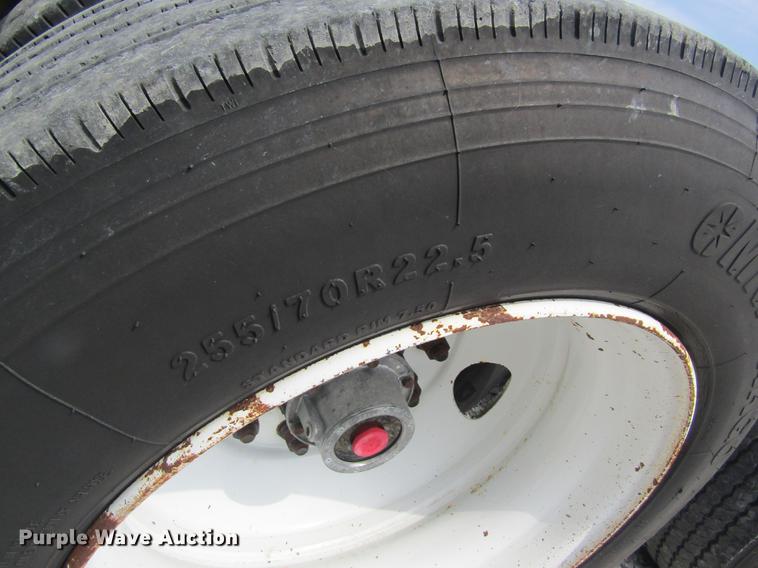 image for item DD8509 2002 Eager Beaver 50GSL lowboy equipment trailer