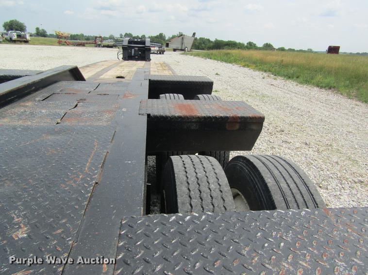 image for item DD8509 2002 Eager Beaver 50GSL lowboy equipment trailer