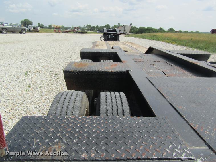 image for item DD8509 2002 Eager Beaver 50GSL lowboy equipment trailer