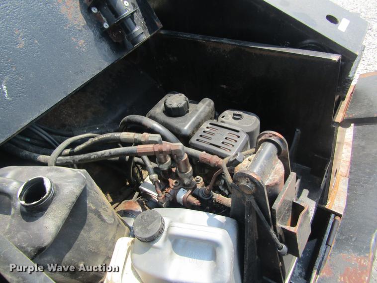 image for item DD8509 2002 Eager Beaver 50GSL lowboy equipment trailer