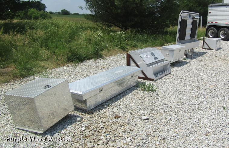 image for item DD8512 Truck parts and accessories