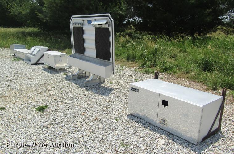 image for item DD8512 Truck parts and accessories