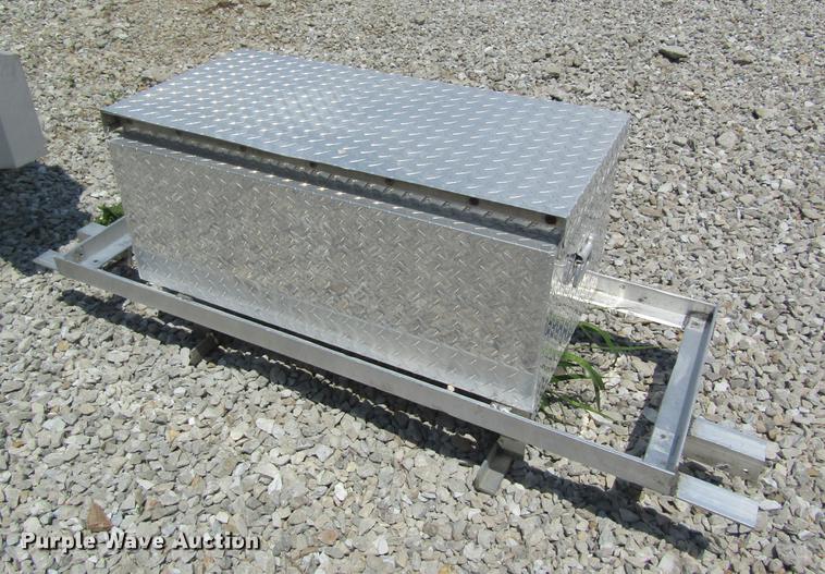 image for item DD8512 Truck parts and accessories