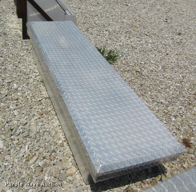 image for item DD8512 Truck parts and accessories