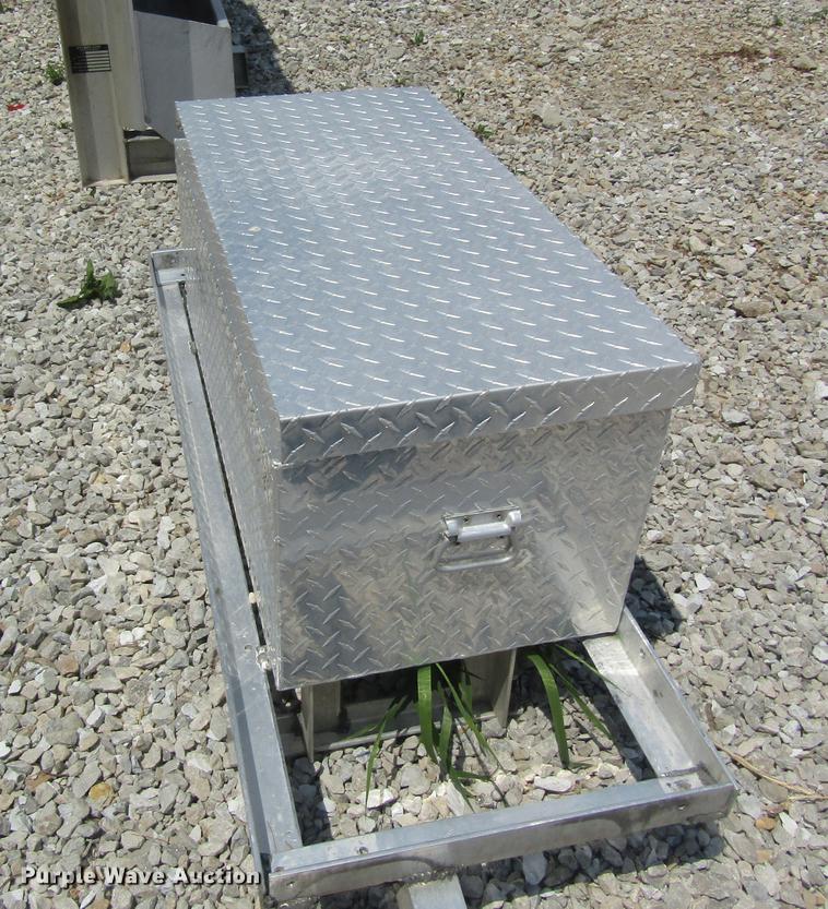 image for item DD8512 Truck parts and accessories