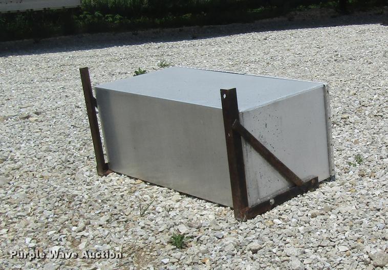 image for item DD8512 Truck parts and accessories