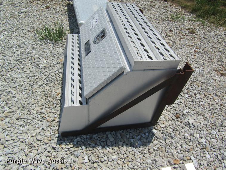 image for item DD8512 Truck parts and accessories