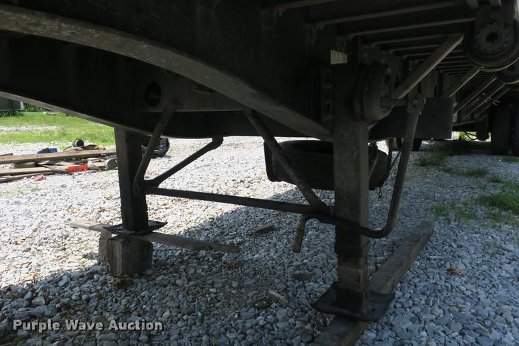 image for item DE3725 2004 Transcraft Eagle W2 flatbed trailer
