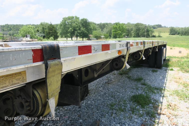 image for item DE3725 2004 Transcraft Eagle W2 flatbed trailer
