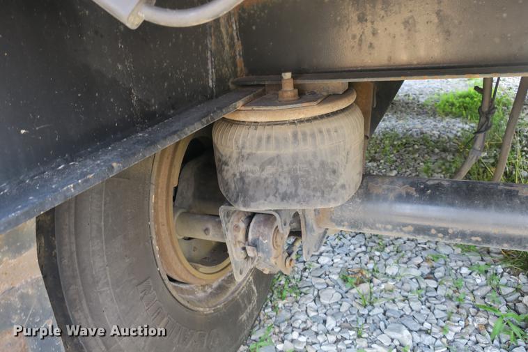 image for item DE3725 2004 Transcraft Eagle W2 flatbed trailer