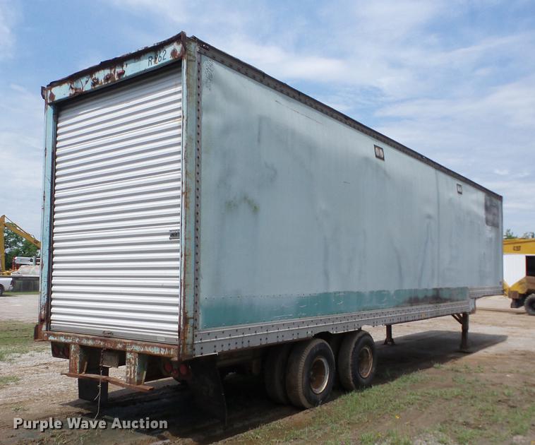 image for item EI9817 1975 Copco ES-DF12FRP dry van trailer