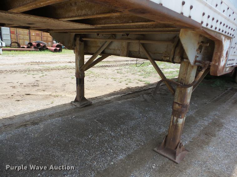 image for item EI9817 1975 Copco ES-DF12FRP dry van trailer