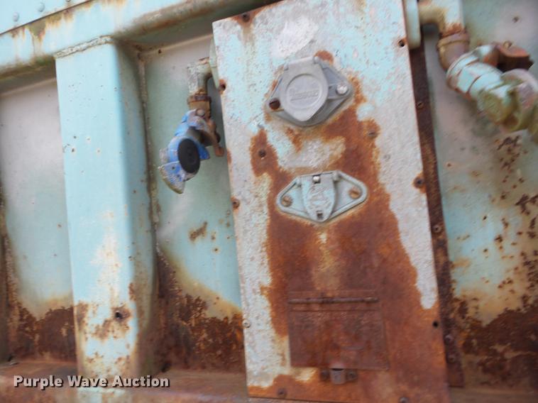 image for item EI9817 1975 Copco ES-DF12FRP dry van trailer