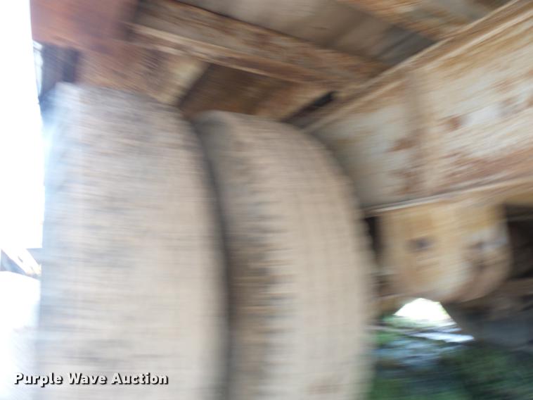 image for item EI9817 1975 Copco ES-DF12FRP dry van trailer