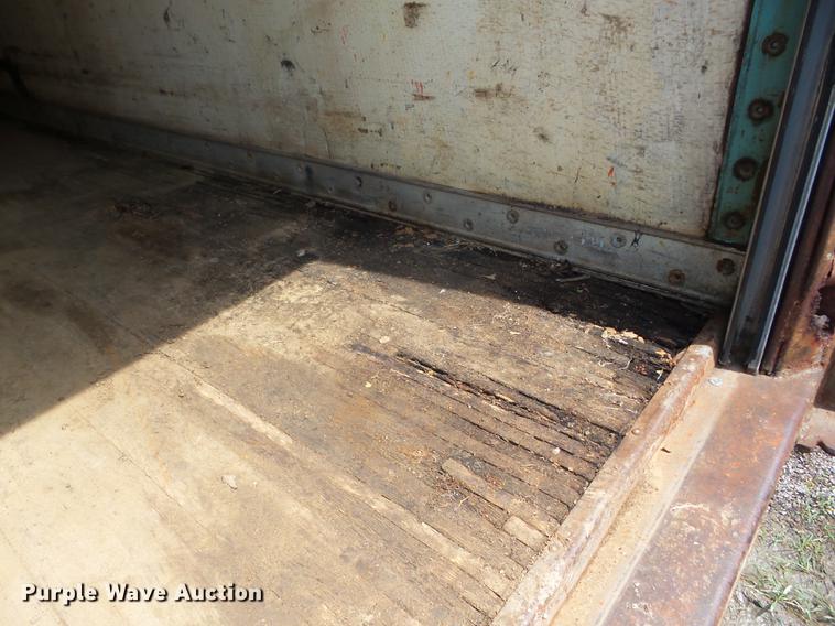 image for item EI9817 1975 Copco ES-DF12FRP dry van trailer