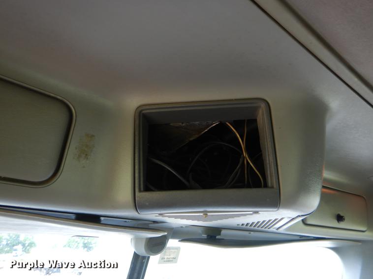 image for item EK9500 2006 Freightliner Columbia 120 semi truck