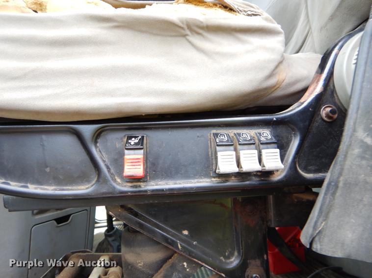 image for item EK9500 2006 Freightliner Columbia 120 semi truck