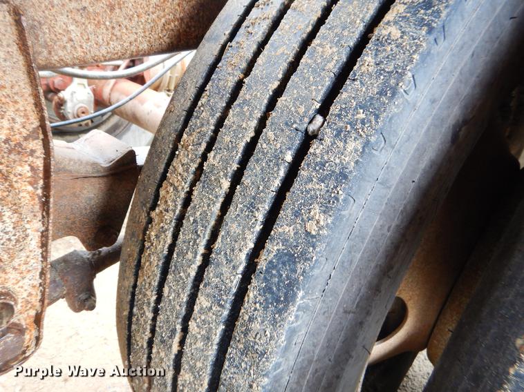 image for item EK9510 1993 CPS bottom dump trailer