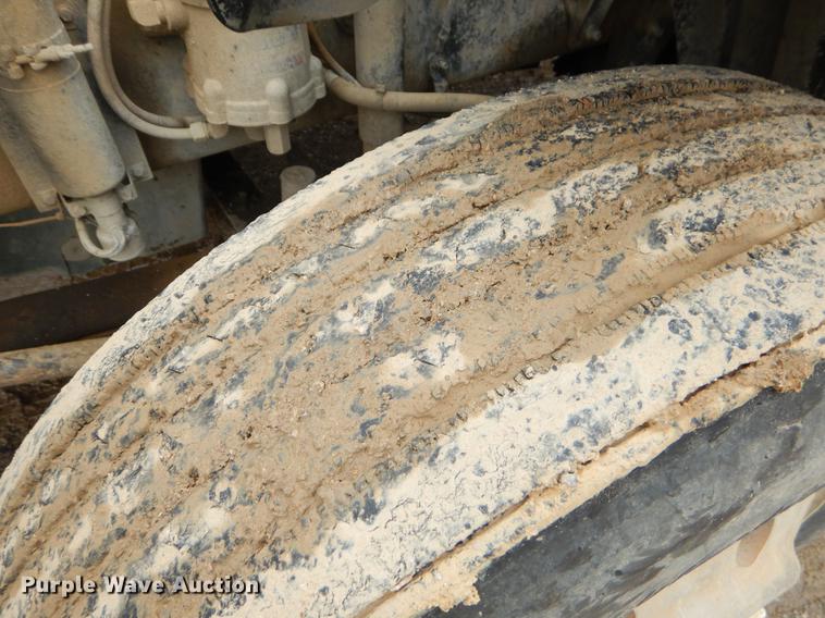 image for item EK9512 2006 Freightliner Columbia 120 semi truck