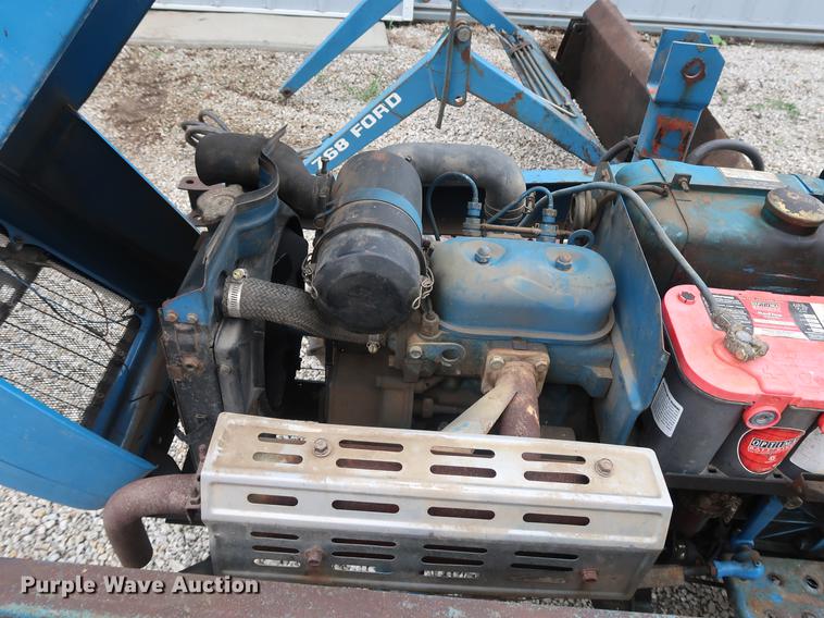 image for item AT9235 Ford F1100 tractor