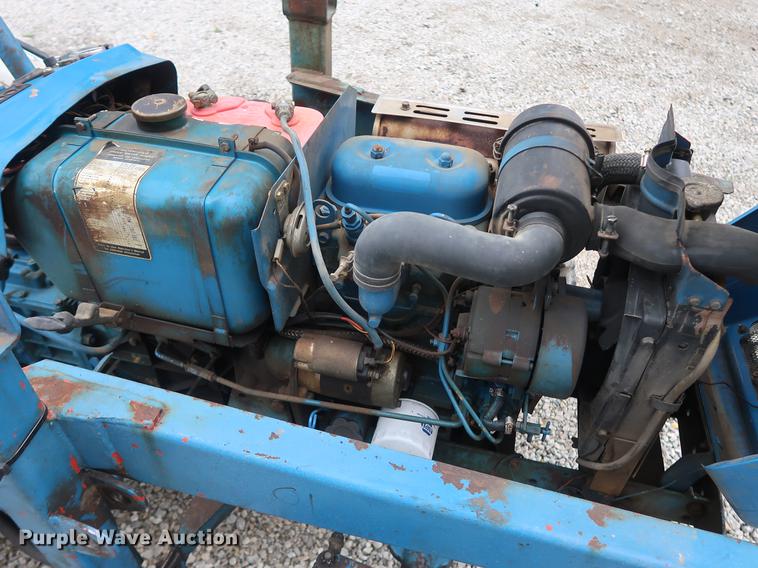 image for item AT9235 Ford F1100 tractor