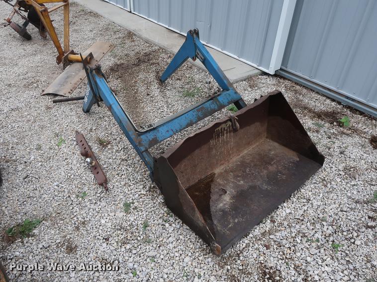 image for item AT9235 Ford F1100 tractor