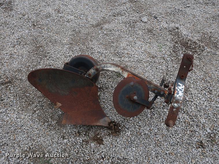 image for item AT9235 Ford F1100 tractor